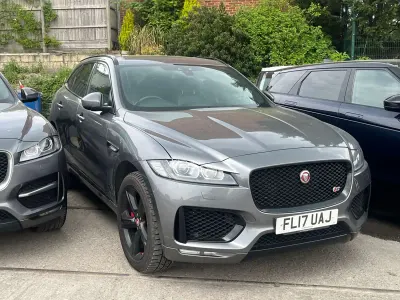 Begagnad Jaguar F-Pace S 300 HK (220 kW) 2017 Grå SUV