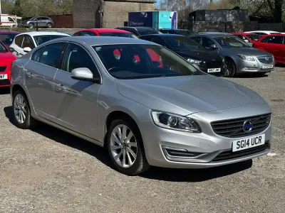 Usado Volvo S60 SE Lux 136 HP (100 kW) 2014 Prateado Sedan