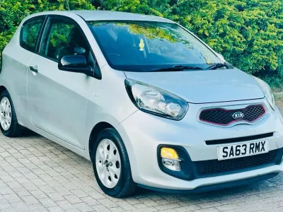 Used Kia Picanto City 68 HP (50 kW) 2013 Silver Hatchback
