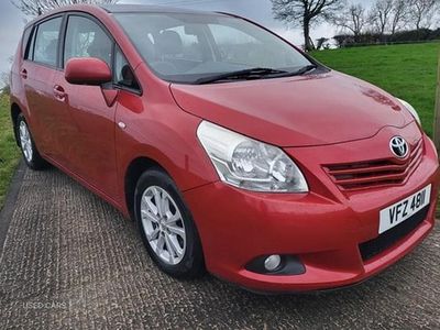 Used Toyota Verso 2012 Red MPV