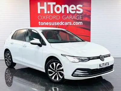 Used VW Golf VIII Active 130 HP (95 kW) 2021 White Hatchback