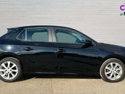 Second-hand Vauxhall Corsa Design Edition 75 CP (55 kW) 2022 Negru Hatchback
