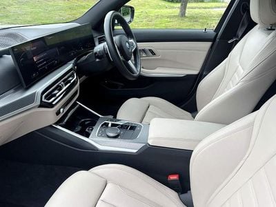 BMW 330e