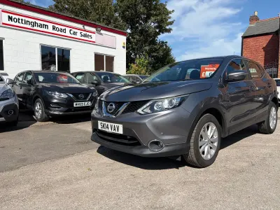 Used Nissan Qashqai Acenta 115 HP (84 kW) 2014 Grey SUV