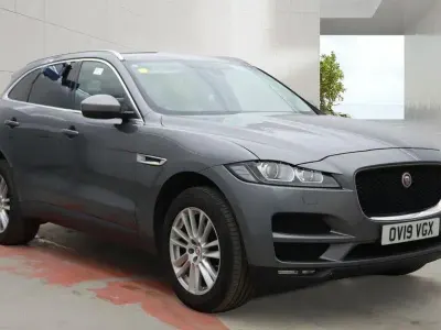 Used Jaguar F-Pace Portfolio 180 HP (132 kW) 2019 Grey SUV