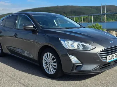 Used Ford Focus Titanium 120 HP (88 kW) 2019 Grey Hatchback
