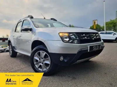Begagnad Dacia Duster Lauréate 125 HK (91 kW) 2017 Silver SUV