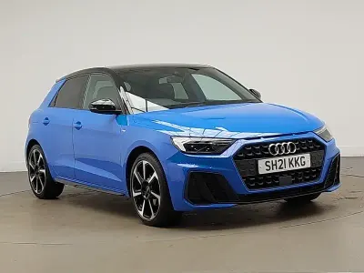Begagnad Audi A1 Black Edition 150 HK (110 kW) 2021 Blå SUV