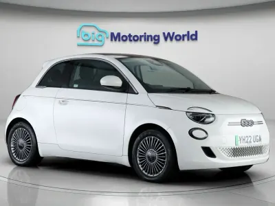 Używany Fiat 500e Icon 86 kW (118 KM) 2022 Biały Hatchback