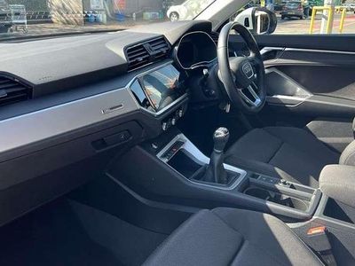 Used Audi Q3 Sport 150 HP (110 kW) 2019 White SUV