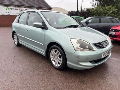 Silver Used 2005 Honda Civic SE Hatchback | £2,690 (A bit pricey)
