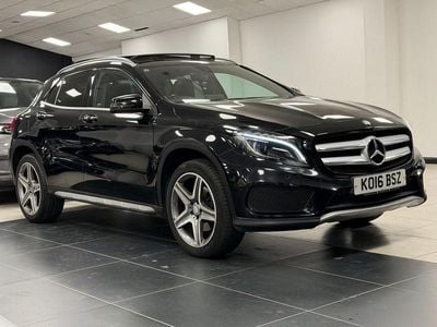 Mercedes GLA220