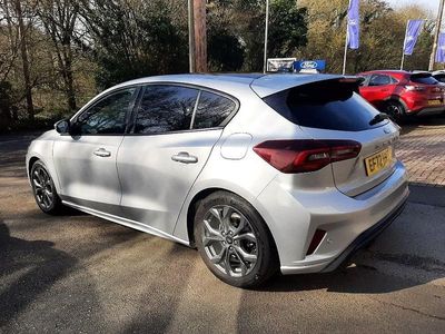 Used Ford Focus ST-Line 125 HP (91 kW) 2022 Moondust silver Hatchback