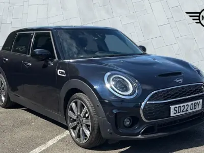 Used Mini Cooper S Clubman Exclusive 176 HP (129 kW) 2022 Black Estate