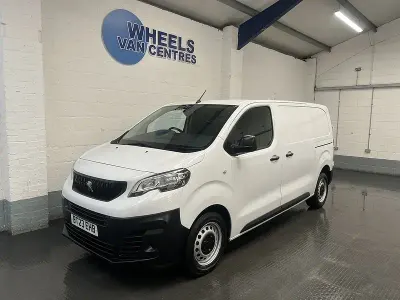 Used Peugeot Expert Premium 100 HP (73 kW) 2023 White Van