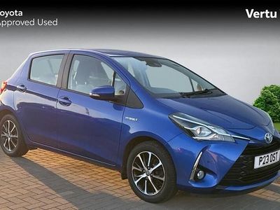 Blue Used 2018 Toyota Yaris Hybrid Hatchback | £11,977 (Fair price)