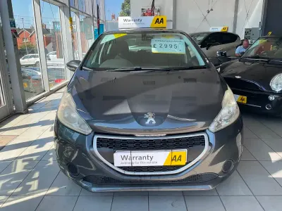 Used Peugeot 208 Access 68 HP (50 kW) 2014 Grey Hatchback