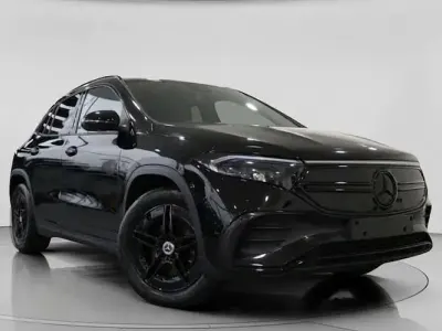 Käytetty Mercedes EQA250 AMG line 139 kW (190 HP) 2022 Harmaa Katumaasturi