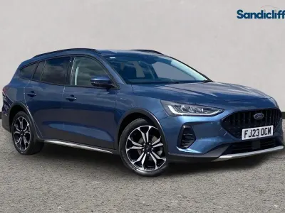 Used Ford Focus Active X 155 HP (114 kW) 2023 Blue Estate