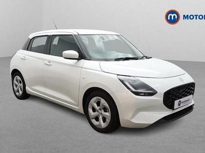 Used Suzuki Swift 82 HP (60 kW) 2025 White Hatchback