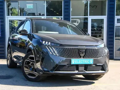 Used Peugeot e-3008