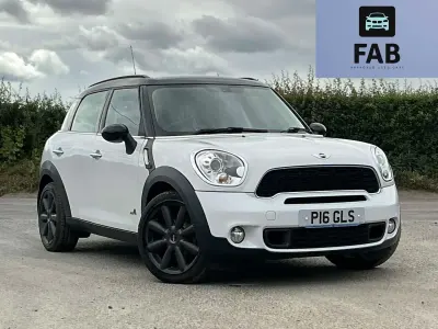 Used Mini Cooper S 2014 White Hatchback