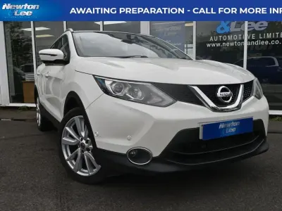 Używany Nissan Qashqai S 130 KM (95 kW) 2016 Biały SUV