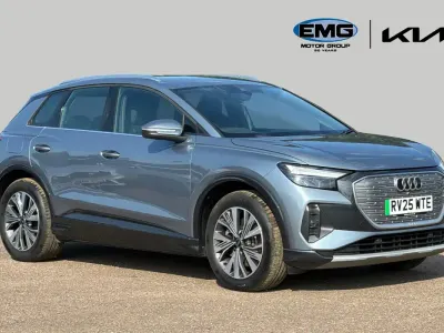 Second-hand Audi Q4 e-tron Sport 210 kW (286 CP) 2025 Albastru SUV