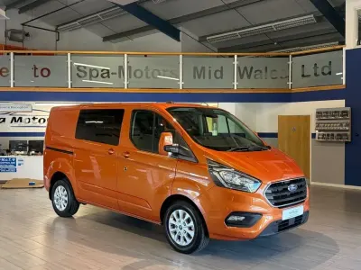 Käytetty Ford Transit Custom Limited 130 HP (95 kW) 2020 Oranssi Van