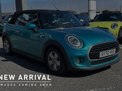 Begagnad Mini Cooper Classic 136 HK (100 kW) 2020 Grön Halvkombi