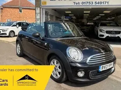 Begagnad Mini ONE 2013 Svart Halvkombi