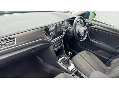 Used VW T-Roc SE 150 HP (110 kW) 2019 Blue SUV