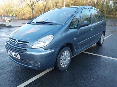 Used Citroën Xsara Picasso Exclusive 92 HP (67 kW) 2006 Grey MPV