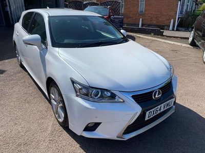 Lexus CT200h