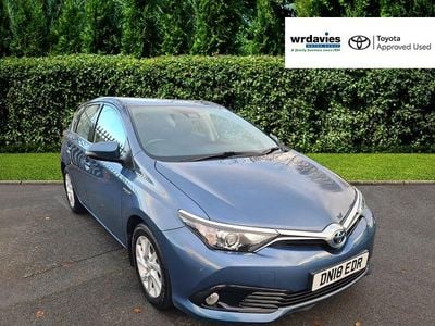 Denim blue Used 2018 Toyota Auris Hybrid Hatchback | £12,995 (Fair price)