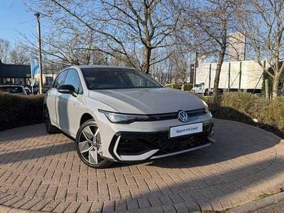 Nouă VW Golf VIII 150 CP (110 kW) 2025