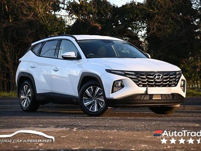 White Used 2022 Hyundai Tucson SE SUV | £16,499 (Fair price)