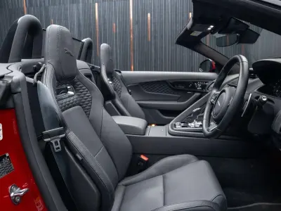 Usado Jaguar F-Type S 2023 Rojo Descapotable