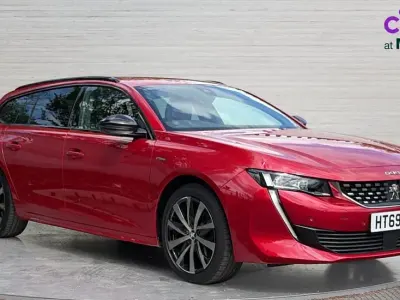 Used Peugeot 508 GT-line 181 HP (133 kW) 2020 Red