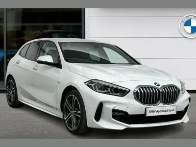 Used BMW 118 M Sport 134 HP (98 kW) 2023 White Hatchback