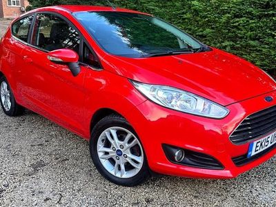 Used Ford Fiesta Zetec 2015 Red Hatchback
