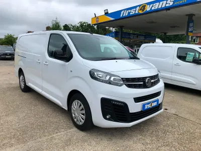 Used Vauxhall Vivaro Sportive 100 HP (73 kW) 2022 White MPV