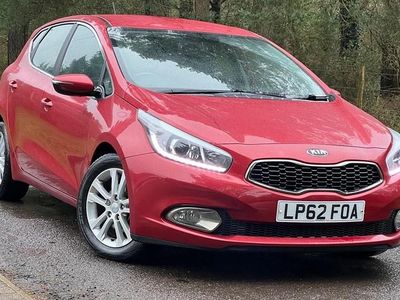 Used Kia Ceed 126 HP (92 kW) 2013 Red Hatchback