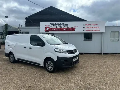 Used Vauxhall Vivaro S 100 HP (73 kW) 2023 White MPV