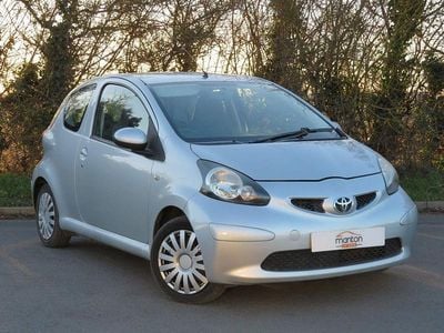 Used Toyota Aygo 67 HP (49 kW) 2007 Silver Hatchback