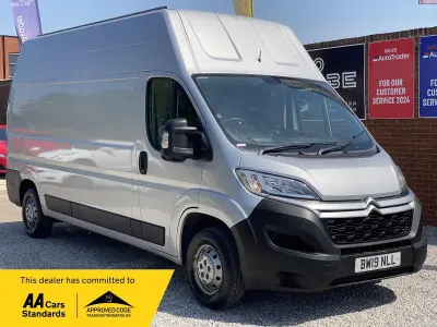 Used Citroën Relay 130 HP (95 kW) 2019 Silver Van