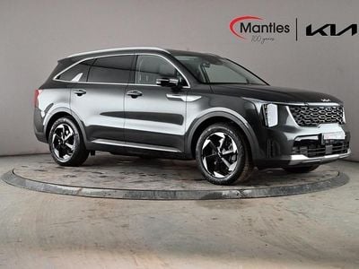 Grey New 2025 Kia Sorento SUV | £42,995 (A bit pricey)