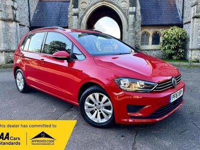 Used VW Golf Sportsvan SE 110 HP (80 kW) 2016 Red MPV