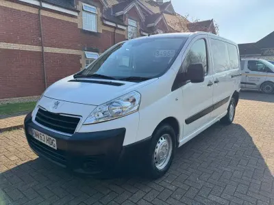 Used Peugeot Expert 90 HP (66 kW) 2014 White Van