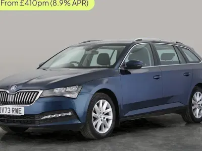 Used Skoda Superb SE 150 HP (110 kW) 2023 Blue Estate